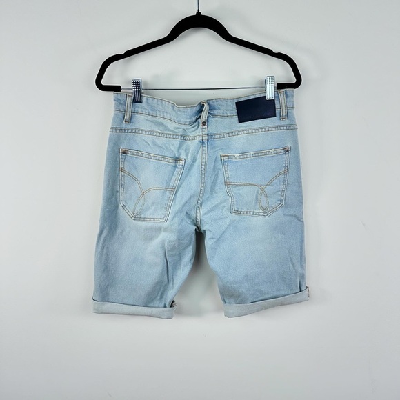 Calvin Klein Light Wash Denim Shorts - Picture 5 of 7